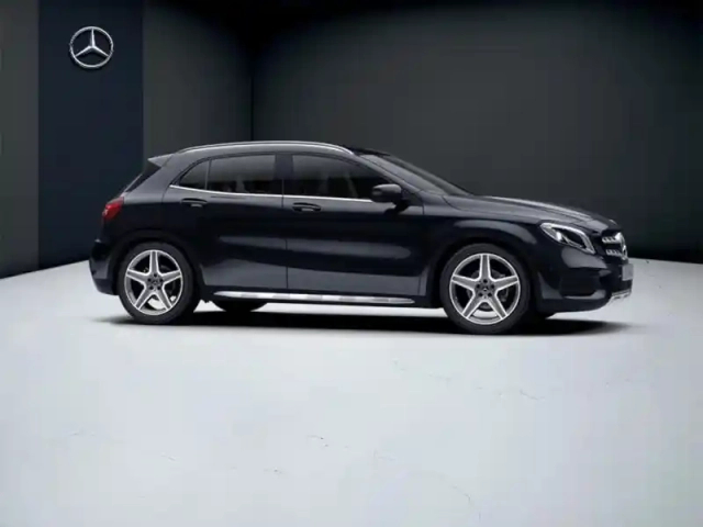 Mercedes Gla 200 d fascination — photo 16