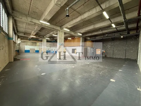 Local d'activités 1332m2 à vendre Montreuil