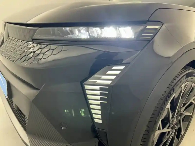 Renault Scenic e-tech electrique 220 ch grande autonomie — photo 60