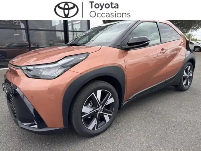 Toyota Aygo X 116h graphic