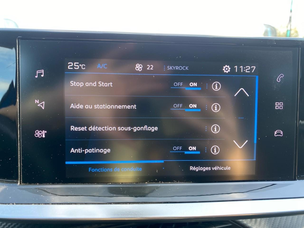 Peugeot 208 1.2 puretech 100ch s&s allure — photo 27