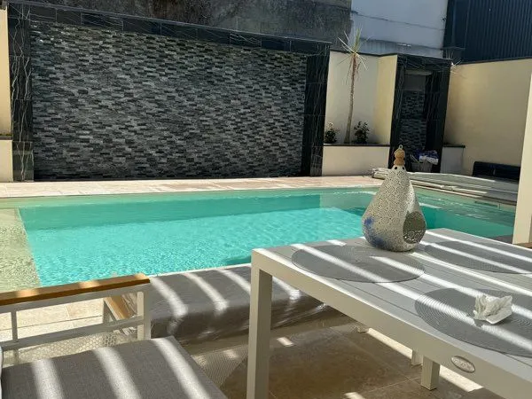 Maison, 159 m² avec piscine