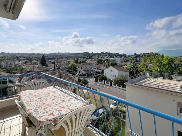 Studio 1 pièce 24 m²