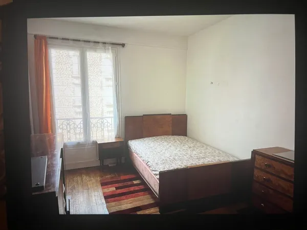 Loue chambre en colocation dans appartement