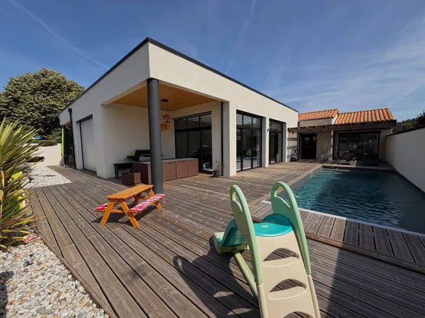 Maison 8 pièces 210 m²
