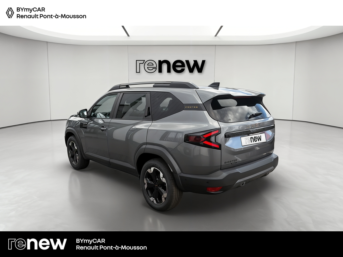 Dacia Bigster Hybrid 155 — photo 3