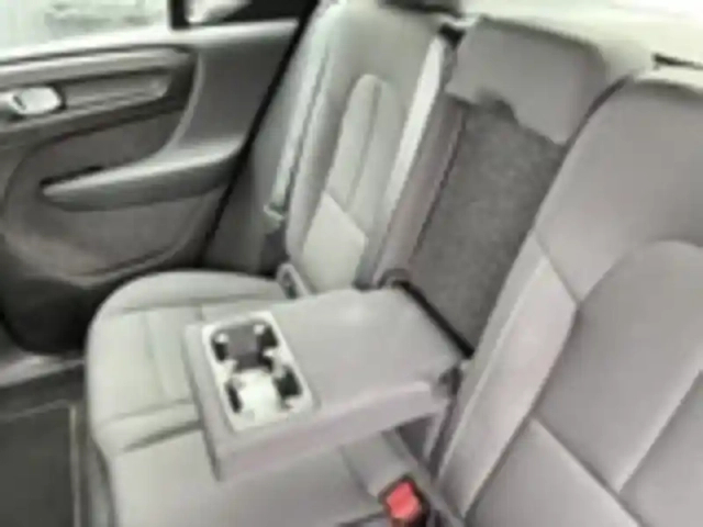 Volvo Xc40 t4 recharge 129+82 ch dct7 — photo 32