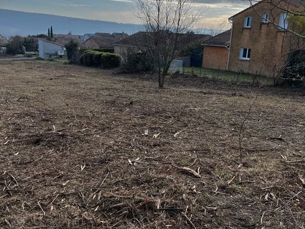 Terrain constructible