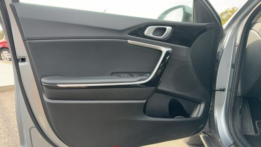 Kia XCeed 1.6 CRDi 136 MHEV - Design – 2021 – 60399 km – Hybride diesel – Boîte Manuelle — photo 23