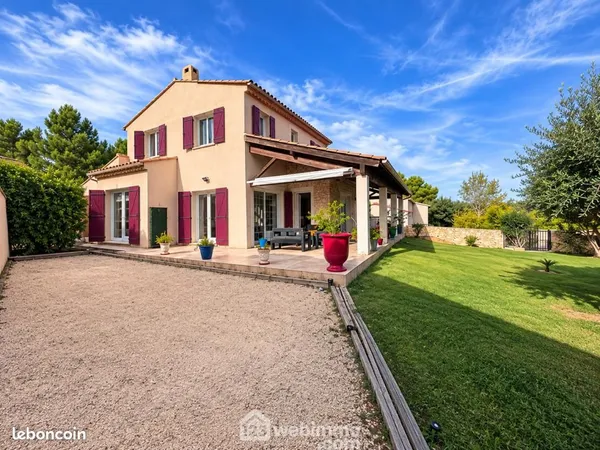 Villa 6 pièces 147 m²
