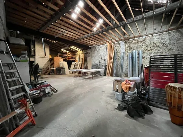 Immeuble 145 m²