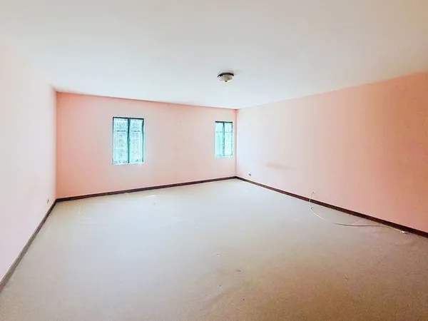 Maison en pierre de 3 pièces principales