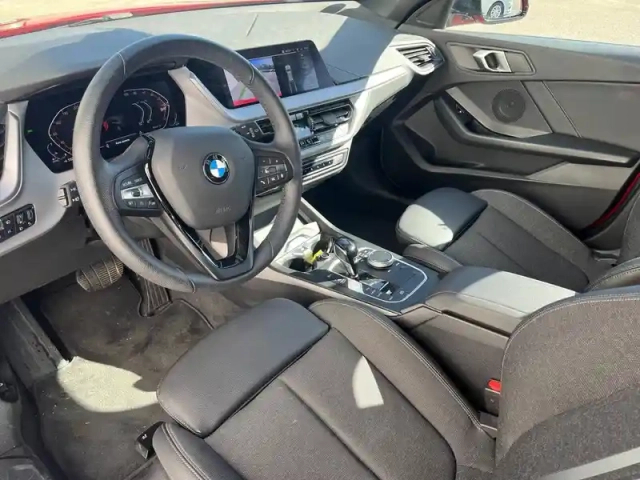 Bmw Serie 1 série 1 118da 150ch business design 8cv — photo 23