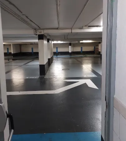 Parking 13 m²