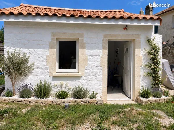Studio neuf meublé