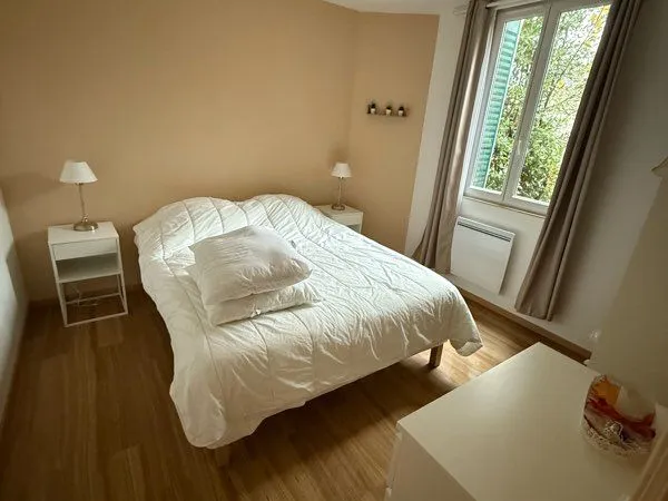 Charmant appartement meublé 3 pièces - 48m2 avec jardin
