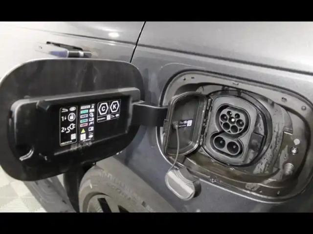 Land Rover Range Rover sport 3.0 p550e 550ch phev autobiography — photo 14