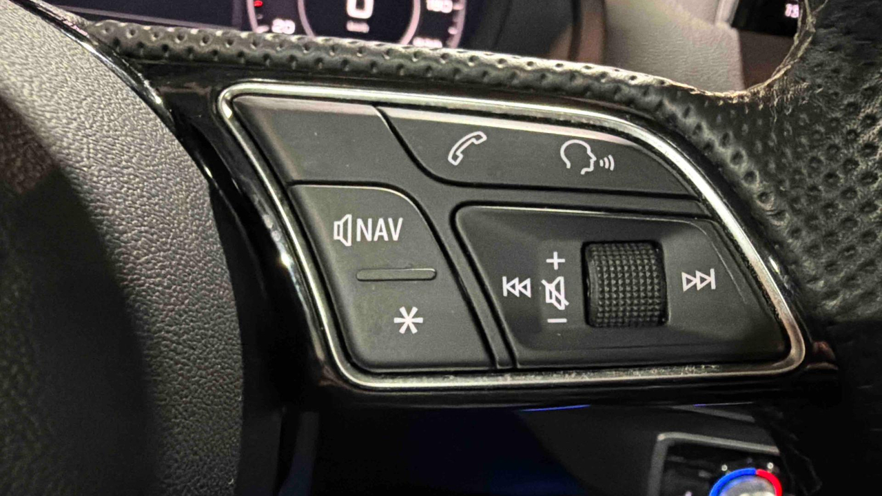 Audi Q2 35 TFSI 150 S tronic 7 — photo 26