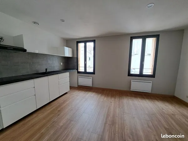 Studio 1 pièce 28 m²
