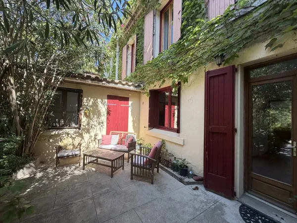 Maison dans un quartier calme en centre ville de Carcassonne