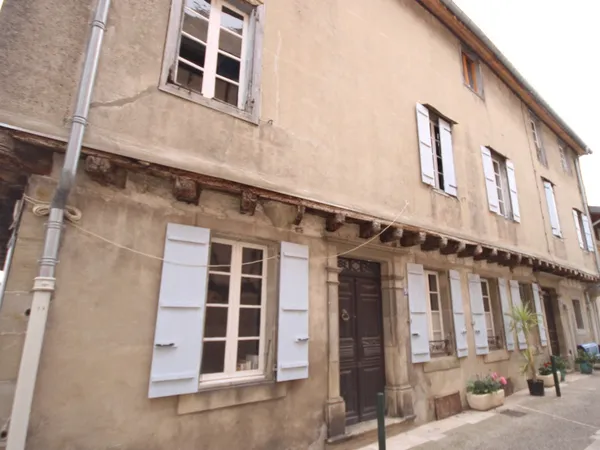 MAISON DE CARACTERE