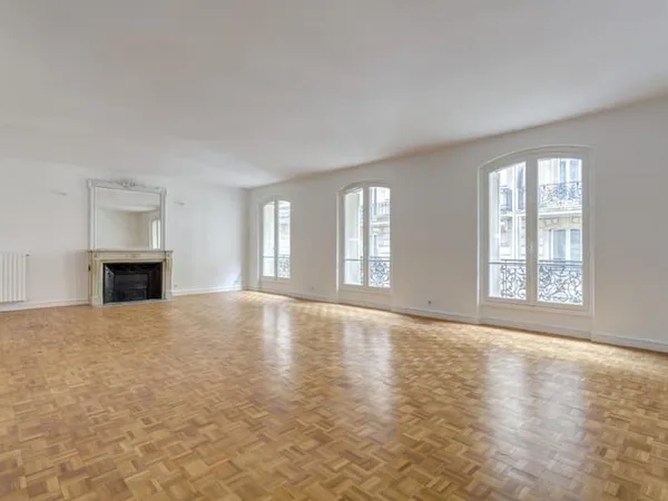 Appartement 4 pièces 169 m²