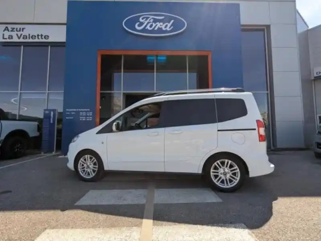 Ford Tourneo Courier 1.5 tdci 100ch titanium — photo 5