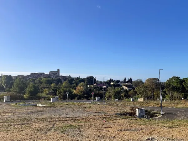 Terrain 427 m²