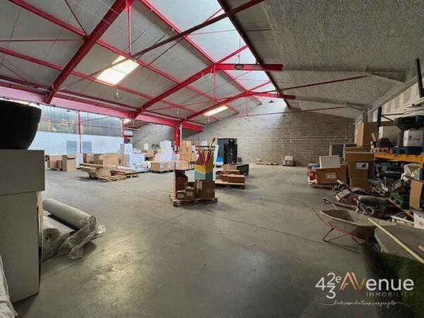 Local d'activité 544 m²