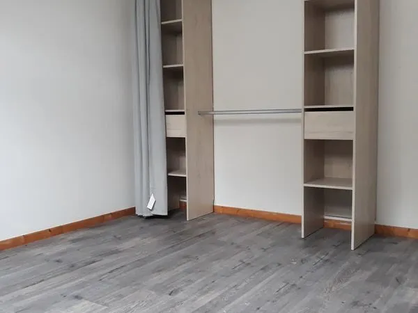 F3 appartement 80 m2 (tres bien isolee)