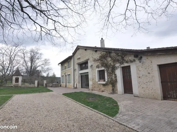 Propriété 15 pièces 320 m²