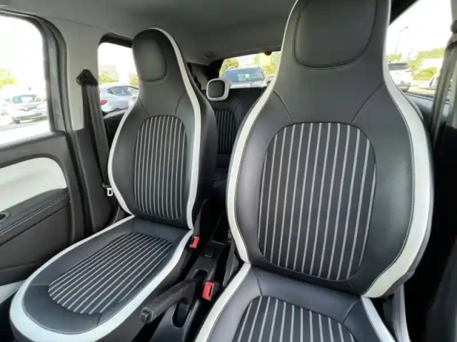 Renault Twingo iii intens tce 95 — photo 13