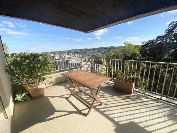 Appartement 5 pièces 104 m²