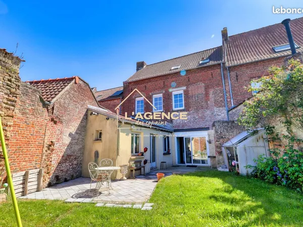 Maison 7 pièces 196 m²