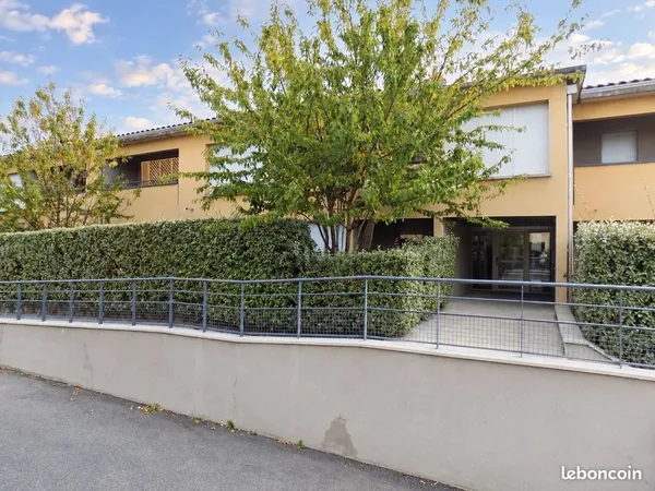 Studio 1 pièce 32 m²