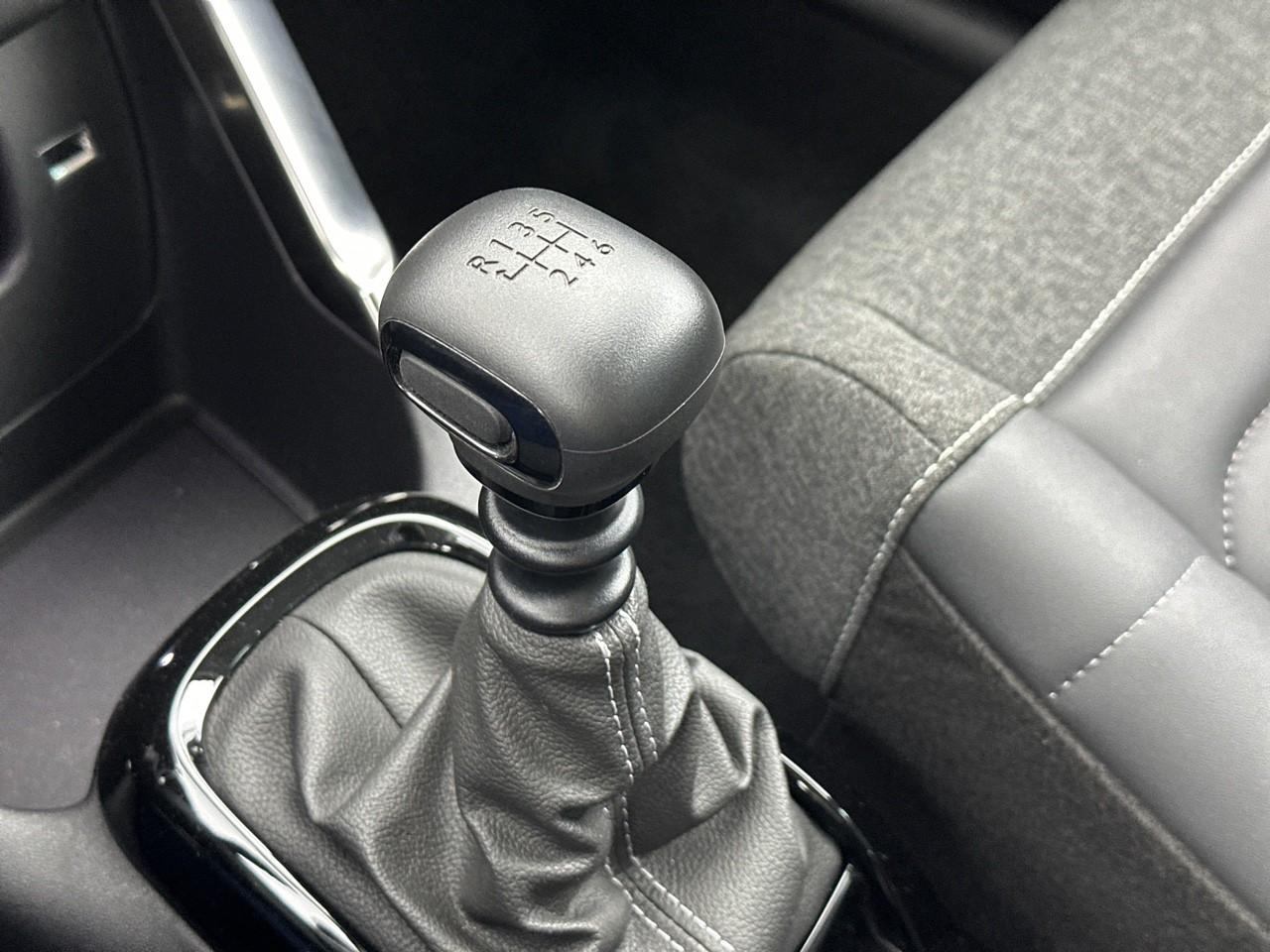 Citroën C3 Aircross puretech 110 s&s bvm6 shine pack — photo 28