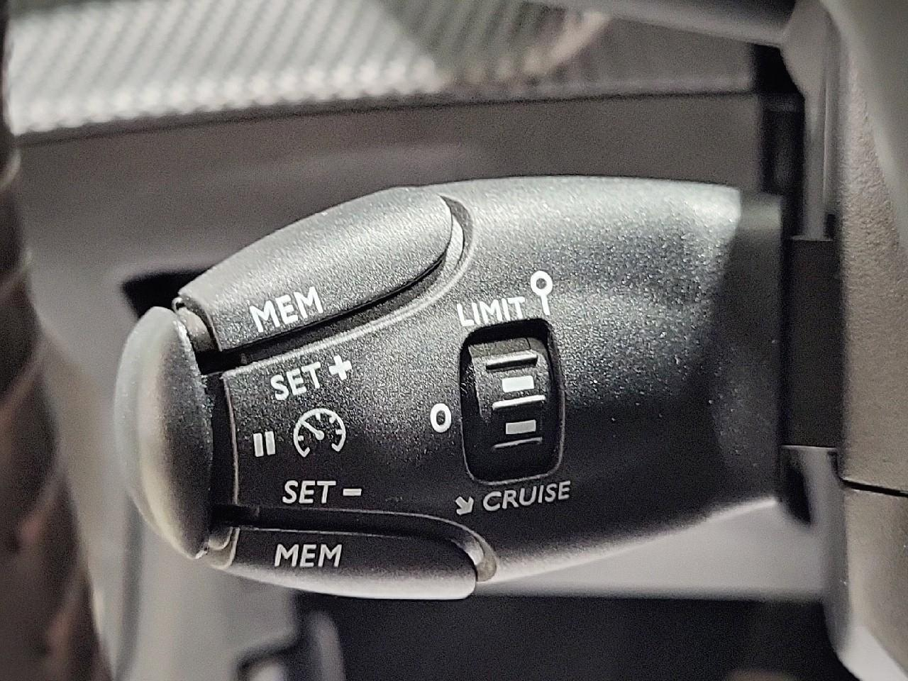 Peugeot 208 puretech 75 s&s bvm5 style — photo 22
