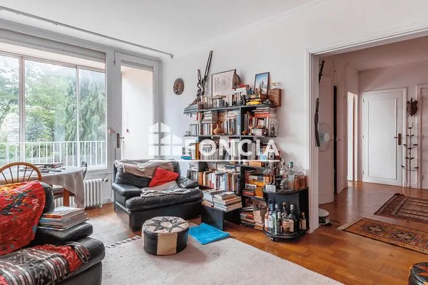 Appartement 3 pièces 84 m²