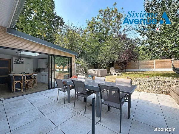 Pavillon 7 pièces 147 m²