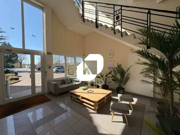 Bureaux 176 m²