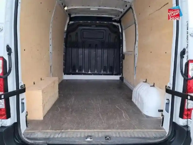 Renault Master fg f3500 l2h2 2.3 blue dci 135ch confort euro6e — photo 14