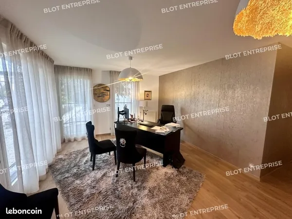 Bureaux 62 m²