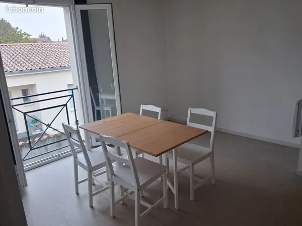 Appartement à louer 500