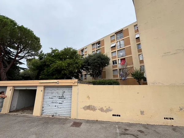 Garage 14 m²