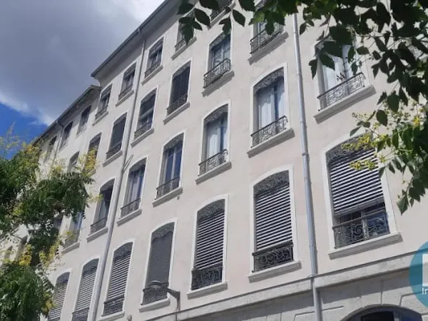 Bureaux 3 pièces 103 m²