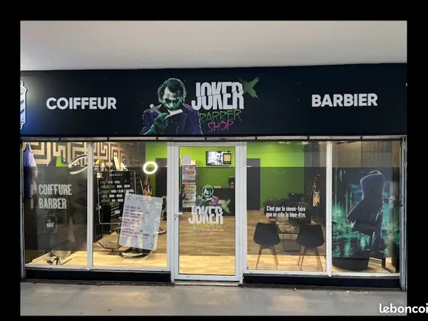 Céder - droit au bail tous commerces - salon équipé + studio inclus