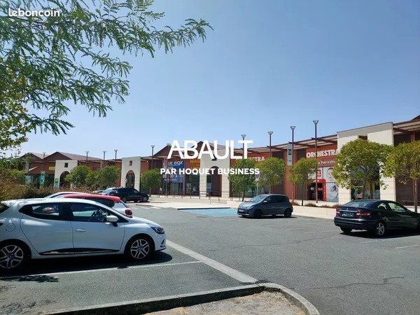 LOCAL COMMERCIAL 651 m² BEGLES