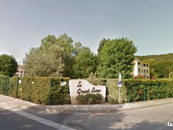 T2/T3 meublé entièrement rénové - Saint-Mandrier-sur-Mer - Location à l'année