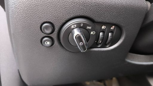 Mini Mini 1.5 Cooper 136 BVA7 - Camden – 2021 – 103085 km – Essence – Boîte Automatique — photo 3