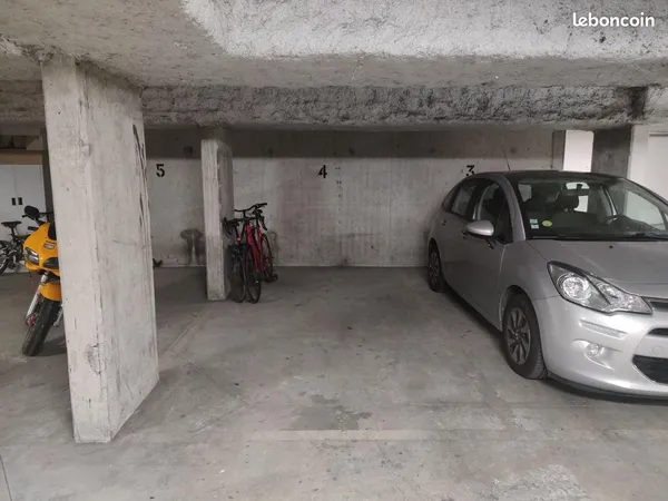 Stationnement Location Asnières-sur-Seine   90€